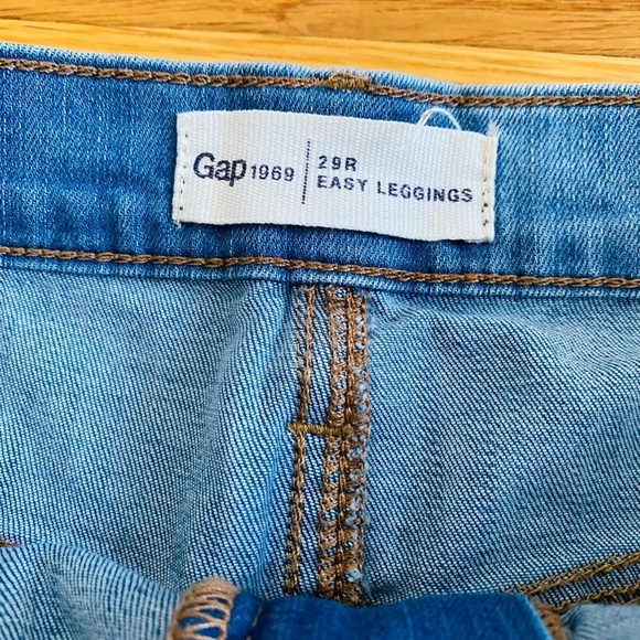Gap 1969 Easy Legging Jeans 29R Womens Light Indigo Wash Stretch Denim Mid Rise - Picture 11 of 12